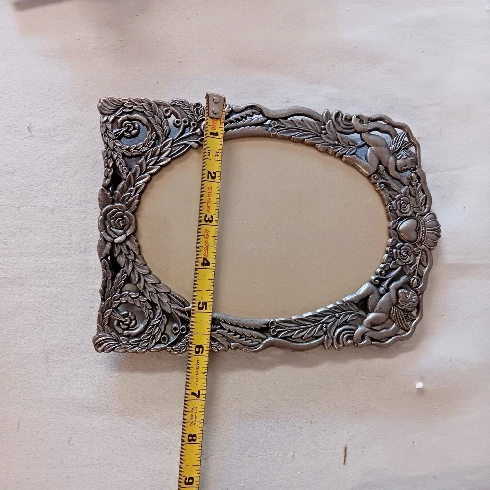 Vintage‎ Ornate Cherub Picture Frame Silver Tone Oval Floral Metal Wall Decor